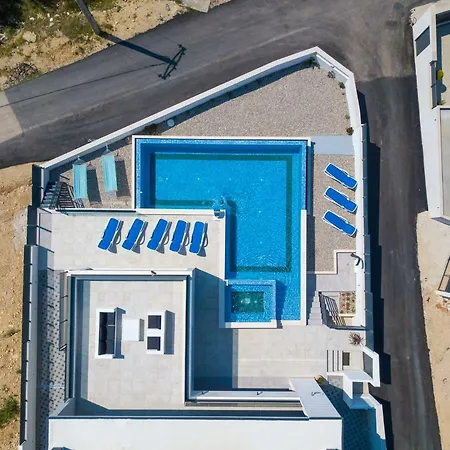 Lacus מאקרסקה